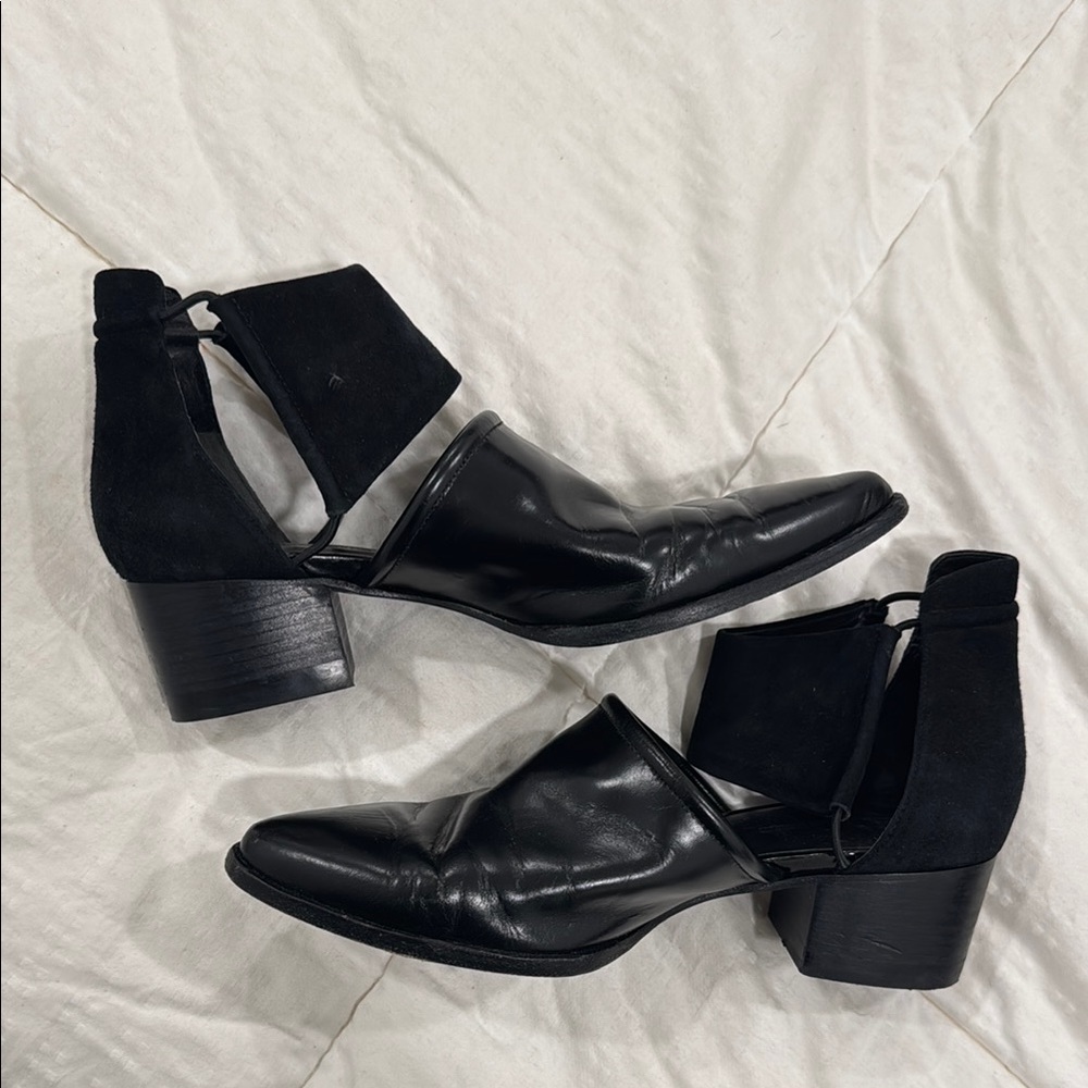 Elegant Black Women's Shoes